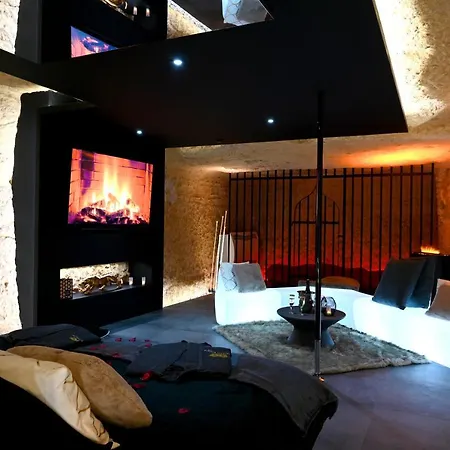 Omira - Nuits D'exception & Love hotel *