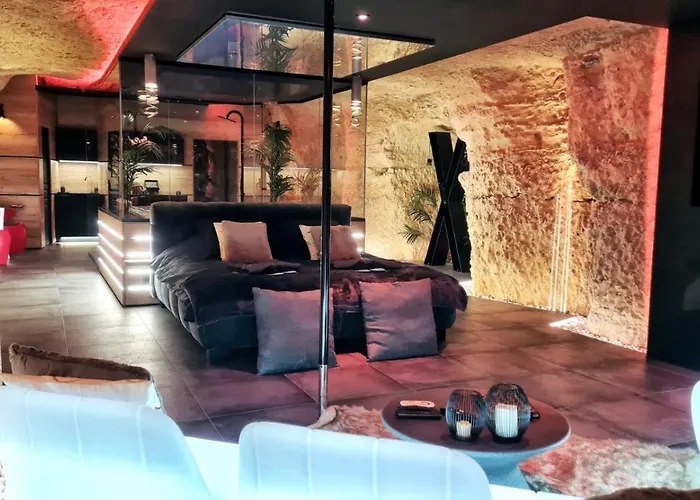 Omira - Nuits D'exception & Timebasishotel