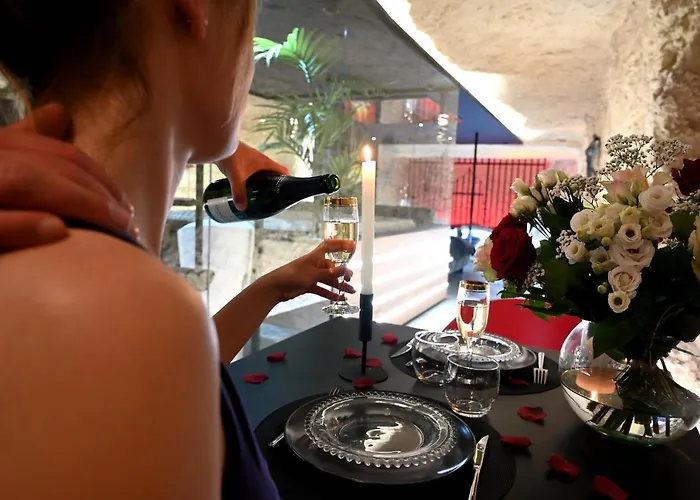 Omira - Nuits D'exception & * Tours